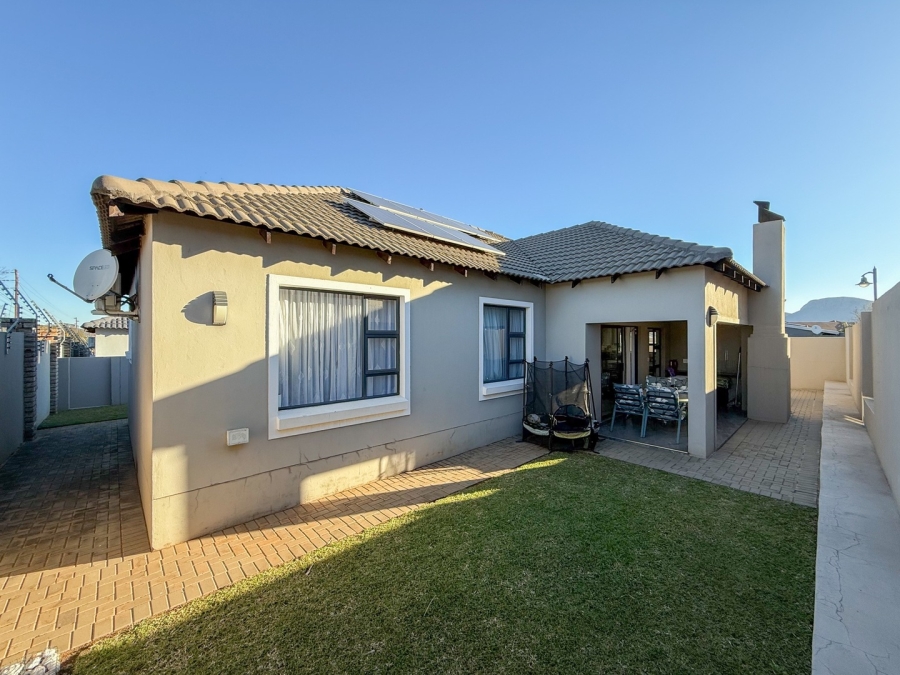 3 Bedroom Property for Sale in Melodie North West